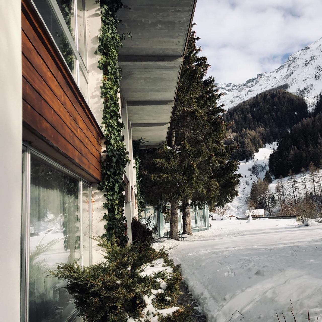 Hotel Regina Terme Leukerbad Kültér fotó